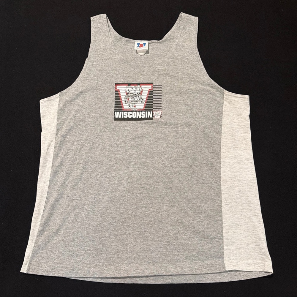 Wisconsin Badgers Vintage TnT Grey Graphic Tank Top Mens Size Large